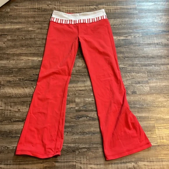 Lululemon Reversible Groove Pant - Picture 5 of 7